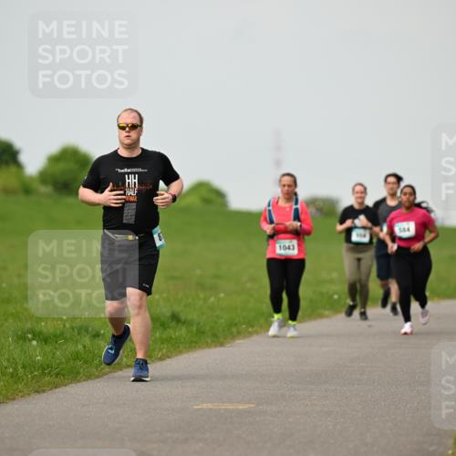 10.05.2026 - 8. Wedeler Halbmarathon Dr. Thomas Lammeyer http://msf.ph/oto/9701937 10.05.2026 11:45:38 Laufen 1043, 544 meine-sportfotos.de