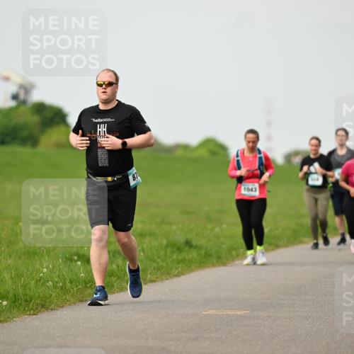 10.05.2026 - 8. Wedeler Halbmarathon Dr. Thomas Lammeyer http://msf.ph/oto/9701944 10.05.2026 11:45:39 Laufen 1043, 584 meine-sportfotos.de