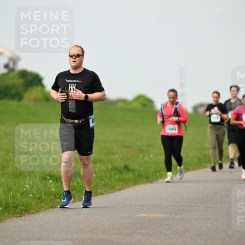 10.05.2026 - 8. Wedeler Halbmarathon Dr. Thomas Lammeyer http://msf.ph/oto/9701945 10.05.2026 11:45:39 Laufen 1043, 504 meine-sportfotos.de