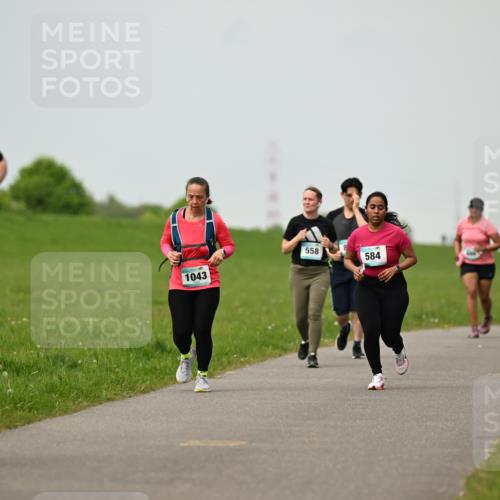 10.05.2026 - 8. Wedeler Halbmarathon Dr. Thomas Lammeyer http://msf.ph/oto/9701952 10.05.2026 11:45:41 Laufen 1043, 558, 584 meine-sportfotos.de