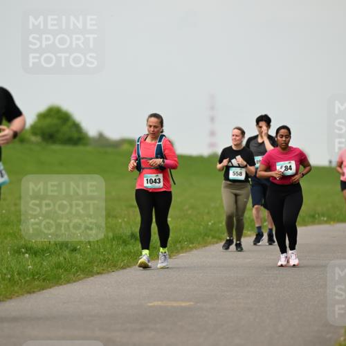 10.05.2026 - 8. Wedeler Halbmarathon Dr. Thomas Lammeyer http://msf.ph/oto/9701954 10.05.2026 11:45:41 Laufen 1043, 558 meine-sportfotos.de