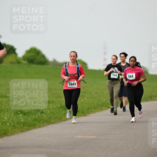 10.05.2026 - 8. Wedeler Halbmarathon Dr. Thomas Lammeyer http://msf.ph/oto/9701958 10.05.2026 11:45:41 Laufen 1043, 558, 584 meine-sportfotos.de