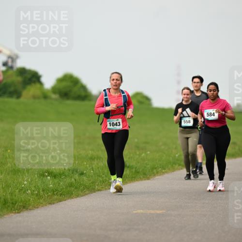 10.05.2026 - 8. Wedeler Halbmarathon Dr. Thomas Lammeyer http://msf.ph/oto/9701962 10.05.2026 11:45:42 Laufen 1043, 558, 584 meine-sportfotos.de