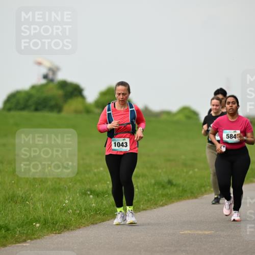 10.05.2026 - 8. Wedeler Halbmarathon Dr. Thomas Lammeyer http://msf.ph/oto/9701972 10.05.2026 11:45:43 Laufen 584, 1043 meine-sportfotos.de