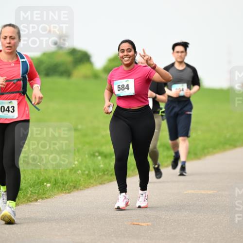 10.05.2026 - 8. Wedeler Halbmarathon Dr. Thomas Lammeyer http://msf.ph/oto/9701990 10.05.2026 11:45:46 Laufen 1043, 584 meine-sportfotos.de