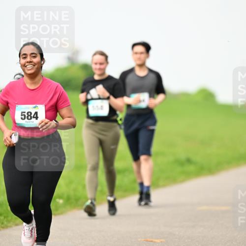 10.05.2026 - 8. Wedeler Halbmarathon Dr. Thomas Lammeyer http://msf.ph/oto/9702005 10.05.2026 11:45:48 Laufen 584 meine-sportfotos.de
