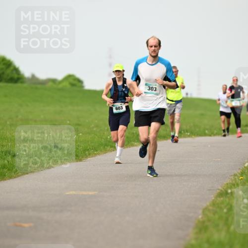 10.05.2026 - 8. Wedeler Halbmarathon Dr. Thomas Lammeyer http://msf.ph/oto/9702050 10.05.2026 11:45:56 Laufen 603, 303 meine-sportfotos.de