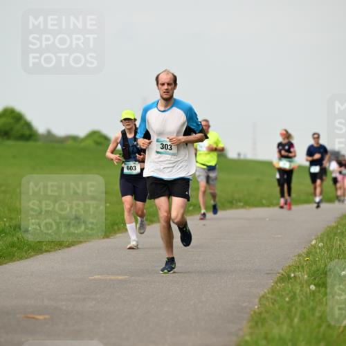 10.05.2026 - 8. Wedeler Halbmarathon Dr. Thomas Lammeyer http://msf.ph/oto/9702052 10.05.2026 11:45:57 Laufen 603, 303 meine-sportfotos.de