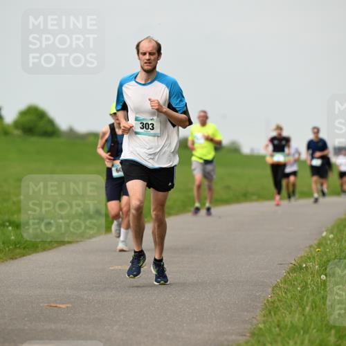 10.05.2026 - 8. Wedeler Halbmarathon Dr. Thomas Lammeyer http://msf.ph/oto/9702063 10.05.2026 11:45:59 Laufen 303 meine-sportfotos.de