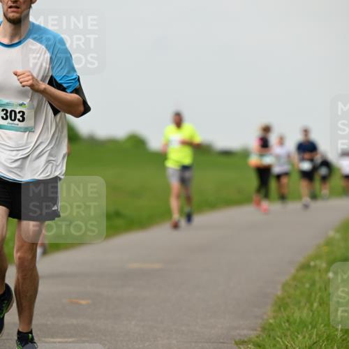 10.05.2026 - 8. Wedeler Halbmarathon Dr. Thomas Lammeyer http://msf.ph/oto/9702079 10.05.2026 11:46:01 Laufen 956, 303 meine-sportfotos.de