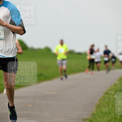 10.05.2026 - 8. Wedeler Halbmarathon Dr. Thomas Lammeyer http://msf.ph/oto/9702081 10.05.2026 11:46:01 Laufen 303 meine-sportfotos.de