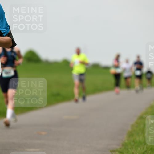 10.05.2026 - 8. Wedeler Halbmarathon Dr. Thomas Lammeyer http://msf.ph/oto/9702086 10.05.2026 11:46:02 Laufen 303 meine-sportfotos.de