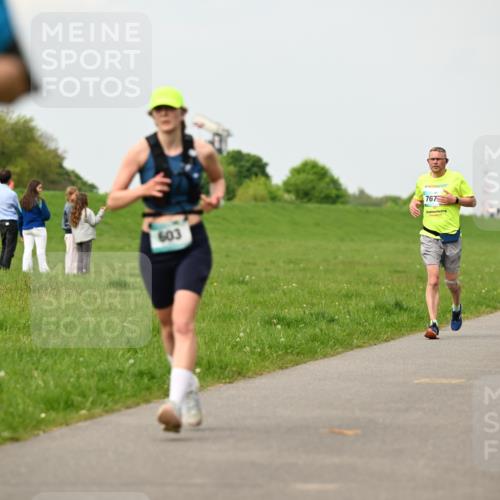 10.05.2026 - 8. Wedeler Halbmarathon Dr. Thomas Lammeyer http://msf.ph/oto/9702087 10.05.2026 11:46:02 Laufen 603, 767, 111 meine-sportfotos.de