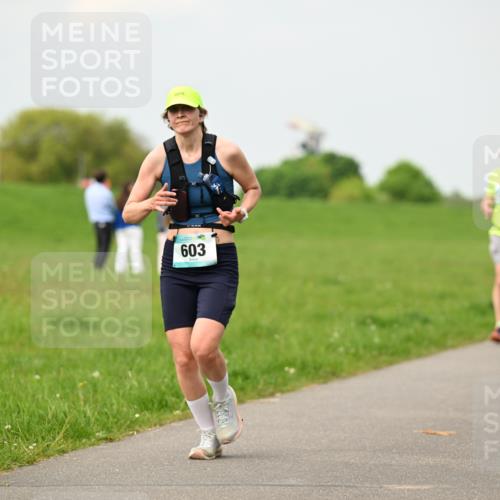 10.05.2026 - 8. Wedeler Halbmarathon Dr. Thomas Lammeyer http://msf.ph/oto/9702088 10.05.2026 11:46:03 Laufen 603 meine-sportfotos.de