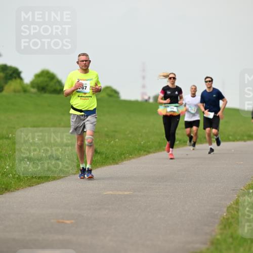 10.05.2026 - 8. Wedeler Halbmarathon Dr. Thomas Lammeyer http://msf.ph/oto/9702092 10.05.2026 11:46:04 Laufen  meine-sportfotos.de