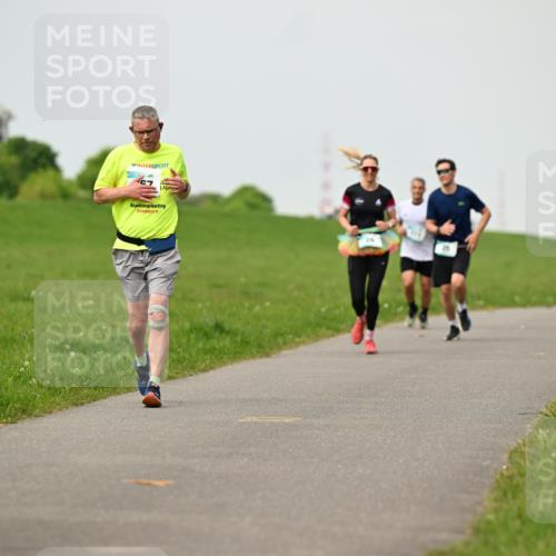 10.05.2026 - 8. Wedeler Halbmarathon Dr. Thomas Lammeyer http://msf.ph/oto/9702098 10.05.2026 11:46:05 Laufen  meine-sportfotos.de