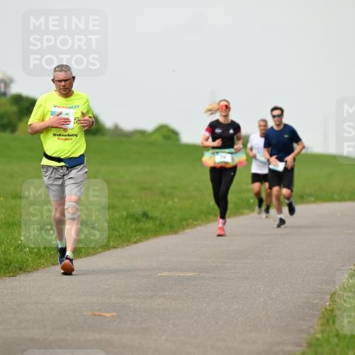 10.05.2026 - 8. Wedeler Halbmarathon Dr. Thomas Lammeyer http://msf.ph/oto/9702105 10.05.2026 11:46:05 Laufen  meine-sportfotos.de