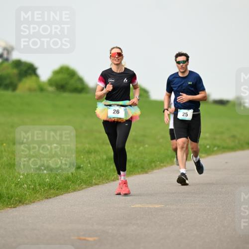 10.05.2026 - 8. Wedeler Halbmarathon Dr. Thomas Lammeyer http://msf.ph/oto/9702116 10.05.2026 11:46:08 Laufen  meine-sportfotos.de