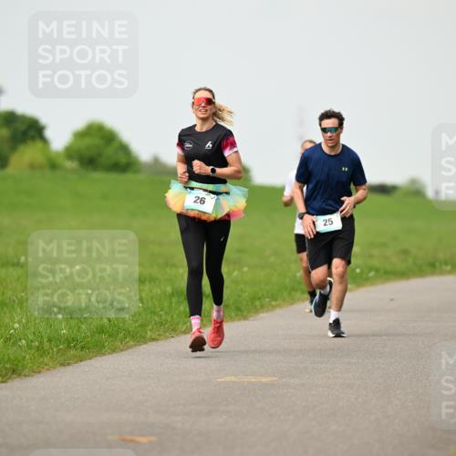 10.05.2026 - 8. Wedeler Halbmarathon Dr. Thomas Lammeyer http://msf.ph/oto/9702118 10.05.2026 11:46:08 Laufen  meine-sportfotos.de