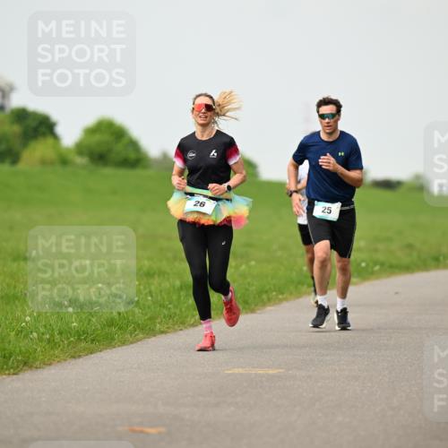 10.05.2026 - 8. Wedeler Halbmarathon Dr. Thomas Lammeyer http://msf.ph/oto/9702119 10.05.2026 11:46:08 Laufen  meine-sportfotos.de