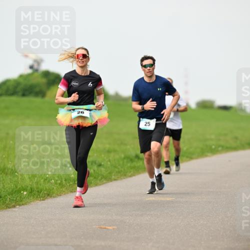 10.05.2026 - 8. Wedeler Halbmarathon Dr. Thomas Lammeyer http://msf.ph/oto/9702131 10.05.2026 11:46:10 Laufen  meine-sportfotos.de