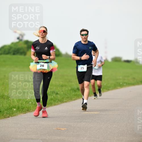 10.05.2026 - 8. Wedeler Halbmarathon Dr. Thomas Lammeyer http://msf.ph/oto/9702132 10.05.2026 11:46:10 Laufen  meine-sportfotos.de