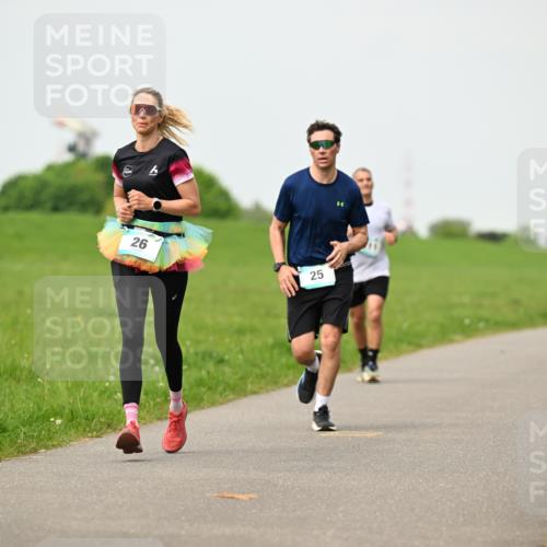 10.05.2026 - 8. Wedeler Halbmarathon Dr. Thomas Lammeyer http://msf.ph/oto/9702133 10.05.2026 11:46:10 Laufen  meine-sportfotos.de