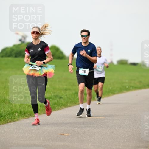 10.05.2026 - 8. Wedeler Halbmarathon Dr. Thomas Lammeyer http://msf.ph/oto/9702134 10.05.2026 11:46:10 Laufen  meine-sportfotos.de