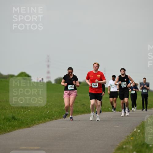 10.05.2026 - 8. Wedeler Halbmarathon Dr. Thomas Lammeyer http://msf.ph/oto/9702170 10.05.2026 11:46:20 Laufen 946, 2136, 1053, 247 meine-sportfotos.de