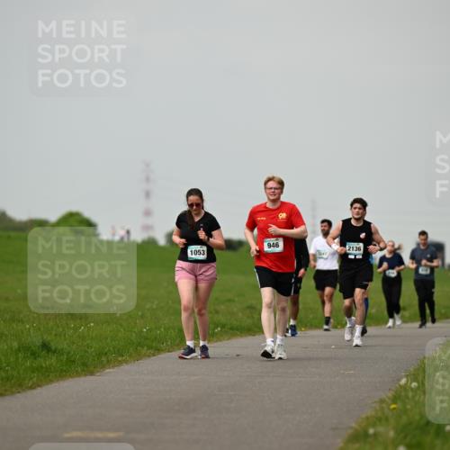10.05.2026 - 8. Wedeler Halbmarathon Dr. Thomas Lammeyer http://msf.ph/oto/9702177 10.05.2026 11:46:21 Laufen 1053, 946, 1247, 2136 meine-sportfotos.de