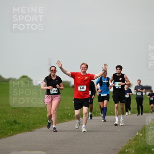 10.05.2026 - 8. Wedeler Halbmarathon Dr. Thomas Lammeyer http://msf.ph/oto/9702179 10.05.2026 11:46:23 Laufen 1053, 946, 2136 meine-sportfotos.de