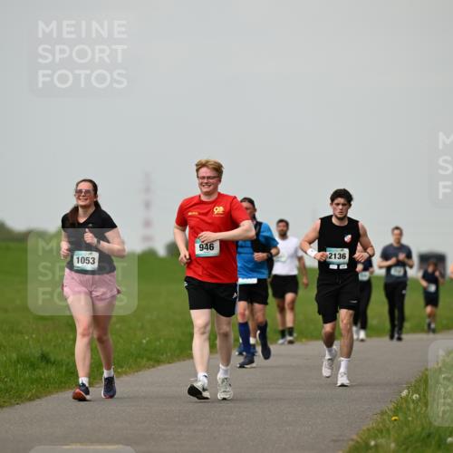 10.05.2026 - 8. Wedeler Halbmarathon Dr. Thomas Lammeyer http://msf.ph/oto/9702193 10.05.2026 11:46:25 Laufen 1053, 946, 2136 meine-sportfotos.de