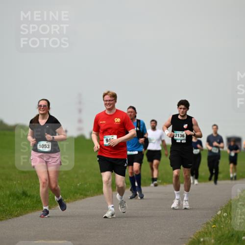 10.05.2026 - 8. Wedeler Halbmarathon Dr. Thomas Lammeyer http://msf.ph/oto/9702194 10.05.2026 11:46:25 Laufen 1053, 2136 meine-sportfotos.de