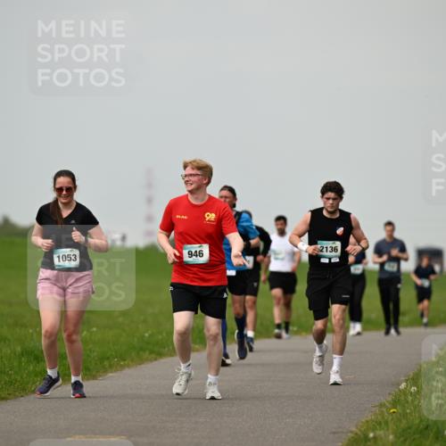 10.05.2026 - 8. Wedeler Halbmarathon Dr. Thomas Lammeyer http://msf.ph/oto/9702198 10.05.2026 11:46:26 Laufen 1053, 946, 2136 meine-sportfotos.de