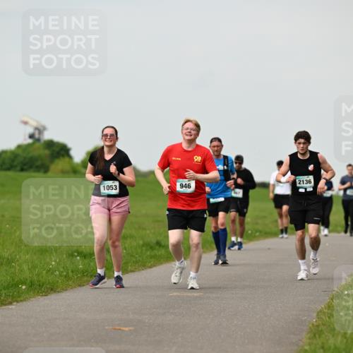 10.05.2026 - 8. Wedeler Halbmarathon Dr. Thomas Lammeyer http://msf.ph/oto/9702210 10.05.2026 11:46:28 Laufen 1053, 946, 2136 meine-sportfotos.de