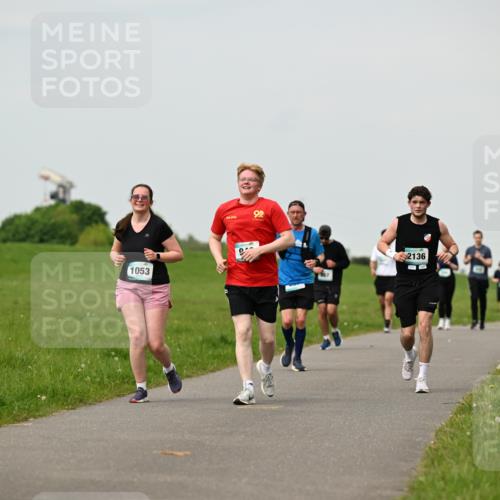 10.05.2026 - 8. Wedeler Halbmarathon Dr. Thomas Lammeyer http://msf.ph/oto/9702211 10.05.2026 11:46:28 Laufen 1053, 2136 meine-sportfotos.de