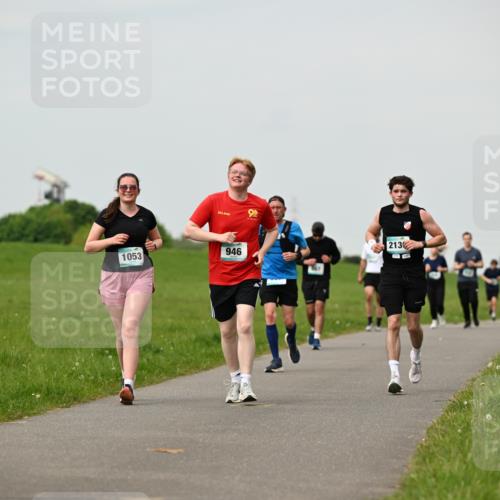 10.05.2026 - 8. Wedeler Halbmarathon Dr. Thomas Lammeyer http://msf.ph/oto/9702215 10.05.2026 11:46:28 Laufen 1053, 946, 213 meine-sportfotos.de