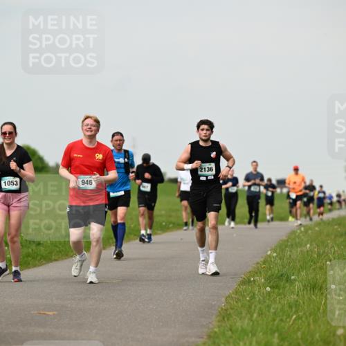 10.05.2026 - 8. Wedeler Halbmarathon Dr. Thomas Lammeyer http://msf.ph/oto/9702216 10.05.2026 11:46:29 Laufen 1053, 946, 2136 meine-sportfotos.de