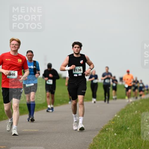 10.05.2026 - 8. Wedeler Halbmarathon Dr. Thomas Lammeyer http://msf.ph/oto/9702217 10.05.2026 11:46:29 Laufen 2136, 1053, 946 meine-sportfotos.de