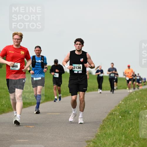10.05.2026 - 8. Wedeler Halbmarathon Dr. Thomas Lammeyer http://msf.ph/oto/9702225 10.05.2026 11:46:31 Laufen 1053, 2136 meine-sportfotos.de