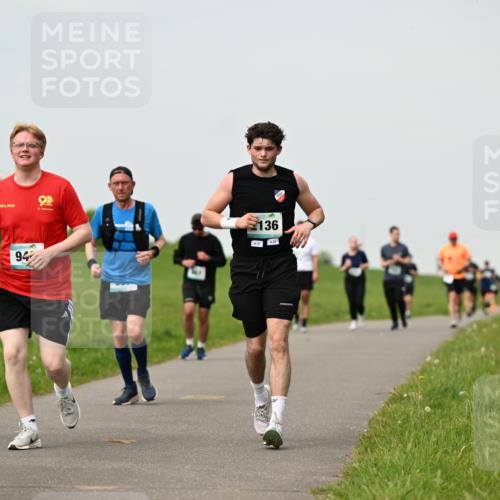 10.05.2026 - 8. Wedeler Halbmarathon Dr. Thomas Lammeyer http://msf.ph/oto/9702230 10.05.2026 11:46:32 Laufen 136, 1053 meine-sportfotos.de