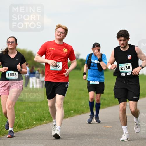 10.05.2026 - 8. Wedeler Halbmarathon Dr. Thomas Lammeyer http://msf.ph/oto/9702233 10.05.2026 11:46:33 Laufen 1053, 546, 2136 meine-sportfotos.de