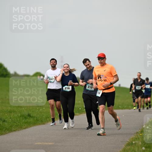 10.05.2026 - 8. Wedeler Halbmarathon Dr. Thomas Lammeyer http://msf.ph/oto/9702249 10.05.2026 11:46:40 Laufen 2247, 216, 215, 116 meine-sportfotos.de