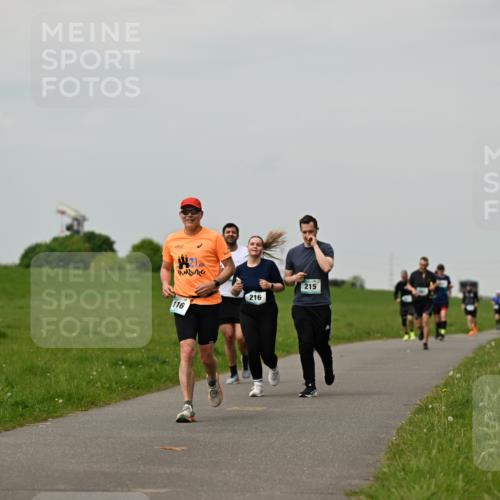 10.05.2026 - 8. Wedeler Halbmarathon Dr. Thomas Lammeyer http://msf.ph/oto/9702256 10.05.2026 11:46:42 Laufen 216, 116, 215 meine-sportfotos.de