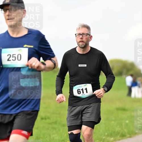 10.05.2026 - 8. Wedeler Halbmarathon Dr. Thomas Lammeyer http://msf.ph/oto/9702340 10.05.2026 11:47:01 Laufen 250, 611 meine-sportfotos.de