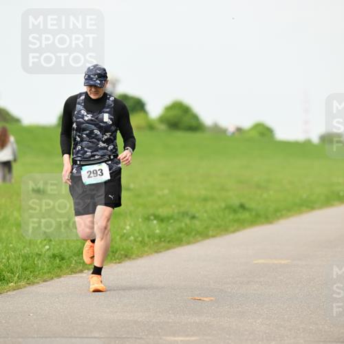 10.05.2026 - 8. Wedeler Halbmarathon Dr. Thomas Lammeyer http://msf.ph/oto/9702351 10.05.2026 11:47:03 Laufen 293 meine-sportfotos.de