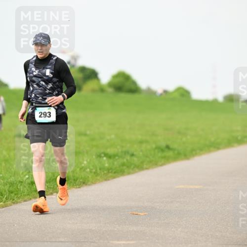 10.05.2026 - 8. Wedeler Halbmarathon Dr. Thomas Lammeyer http://msf.ph/oto/9702355 10.05.2026 11:47:04 Laufen 293 meine-sportfotos.de