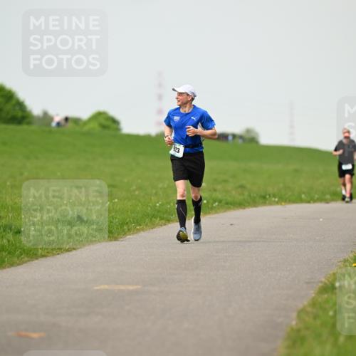 10.05.2026 - 8. Wedeler Halbmarathon Dr. Thomas Lammeyer http://msf.ph/oto/9702358 10.05.2026 11:47:08 Laufen 523 meine-sportfotos.de