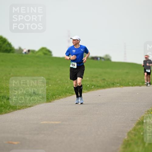 10.05.2026 - 8. Wedeler Halbmarathon Dr. Thomas Lammeyer http://msf.ph/oto/9702361 10.05.2026 11:47:08 Laufen 523 meine-sportfotos.de