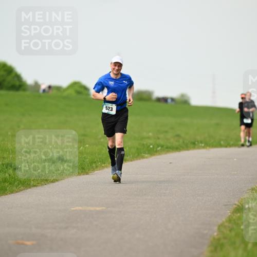 10.05.2026 - 8. Wedeler Halbmarathon Dr. Thomas Lammeyer http://msf.ph/oto/9702364 10.05.2026 11:47:09 Laufen 523 meine-sportfotos.de